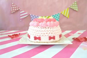 子どもの1歳の誕生日に♪海外で大人気の『スマッシュケーキ』をやってみた！