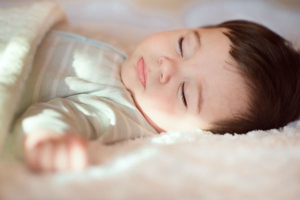 生後7ヶ月は睡眠リズムの変化期！赤ちゃんの睡眠時間はこう整えよう