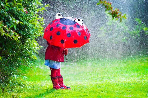 遊びたい盛りの2歳児も大満足！雨の日のおすすめ遊び7選！