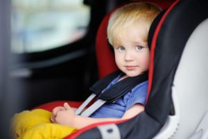 わずか15分で危険レベルに…！車内での子どもの熱中症を防ぐポイントは？