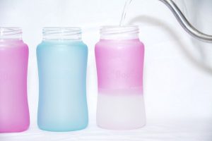 これは画期的！”適温で色が変わる”哺乳瓶『マジックベイビー』でミルクの調乳悩みを解決！