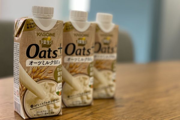 カゴメから野菜生活Oats +（オーツプラス）オーツミルクmixが新登場！低カロリー・低脂質なオーツミルクに野菜と果実のまろやかな甘味と飲みやすさをブレンド！